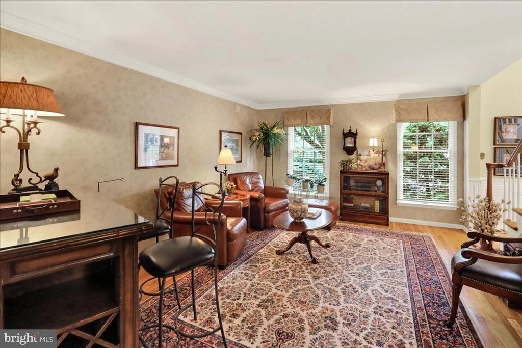 Photo of 225 LOGAN AVENUE