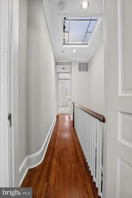 Photo of 304 A STREET SE