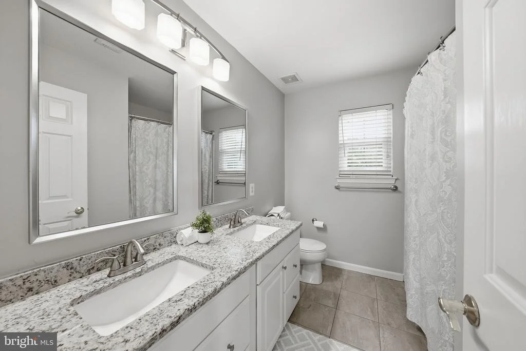 Photo of 44028 TAVERN DRIVE