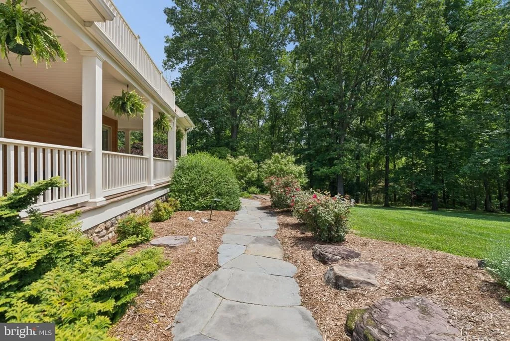 Photo of 21042 MILLERS MILL ROAD