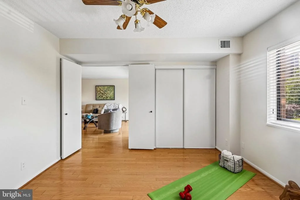 Photo of Unit 409 at 5901 MOUNT EAGLE DRIVE