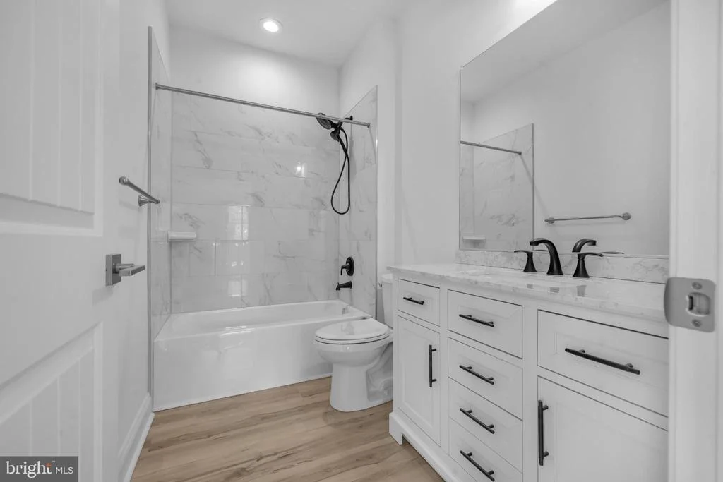 Photo of 413 TRIMBLE ROAD