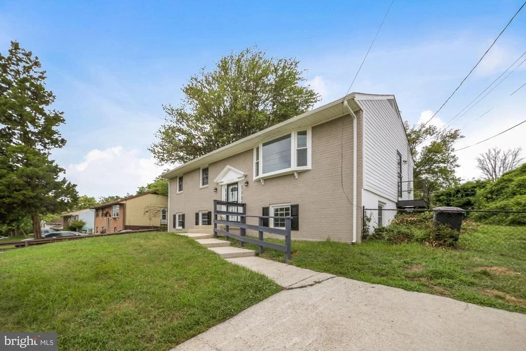 Photo of 7308 WALKER MILL ROAD