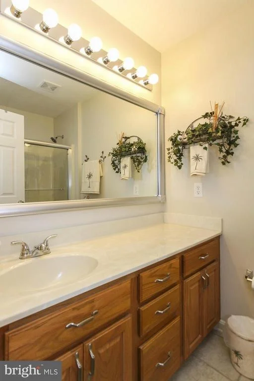 Photo of 1004 GULLO ROAD