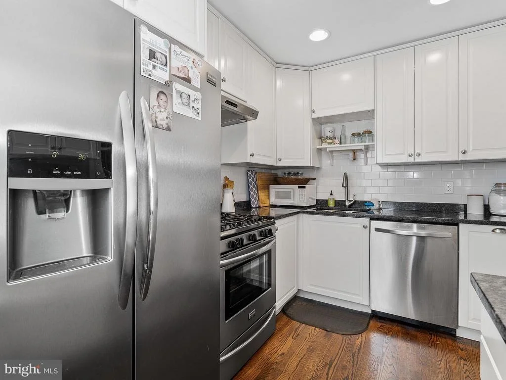 Photo of 12117 EDGEMONT STREET