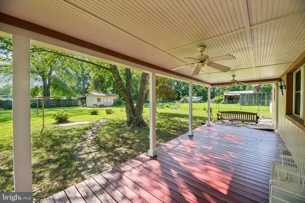 Photo of 8420 LEAF ROAD