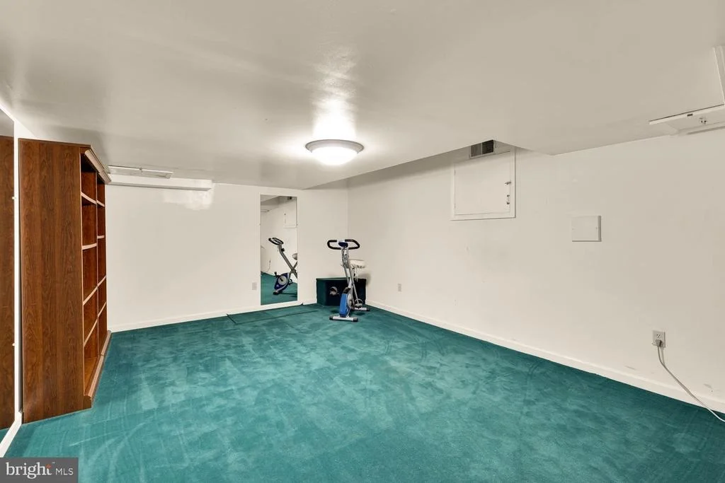 Photo of 5810 OVERLEA ROAD