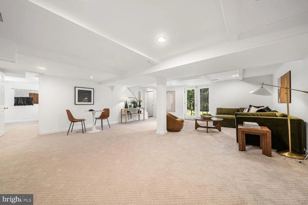 Photo of 2305 PEGGY LANE