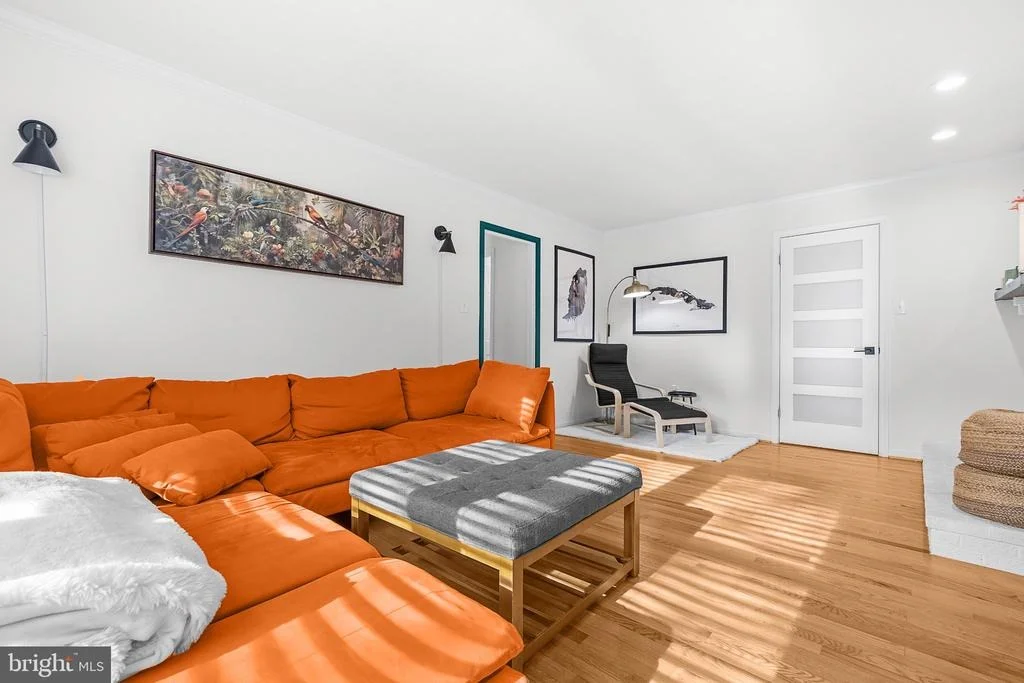 Photo of 6640 PARK HALL DRIVE