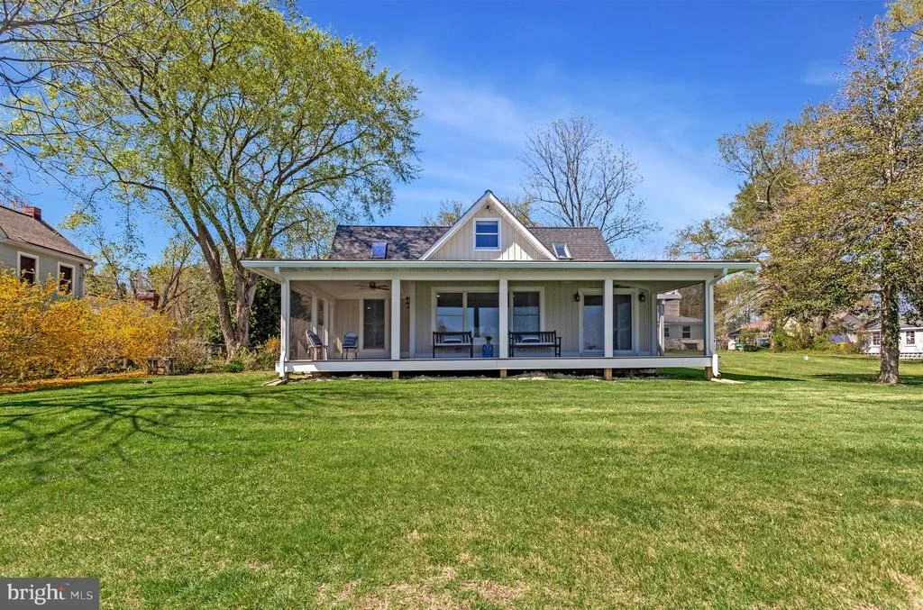 Photo of 1268 HAYES ROAD
