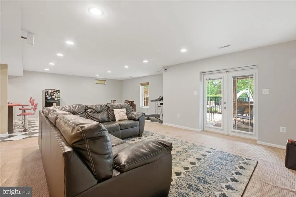 Photo of 9292 SUMNER LAKE BOULEVARD
