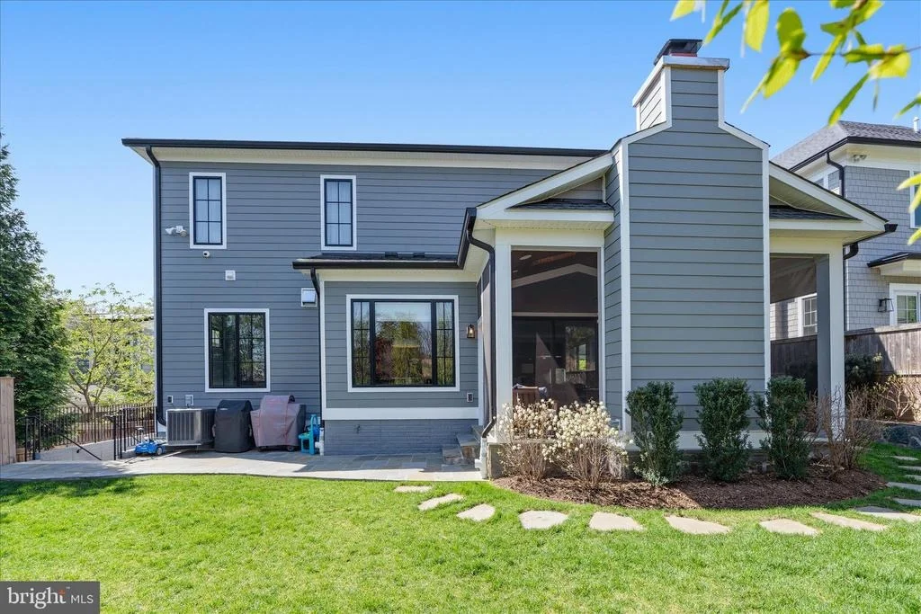 Photo of 3307 CUMMINGS LANE