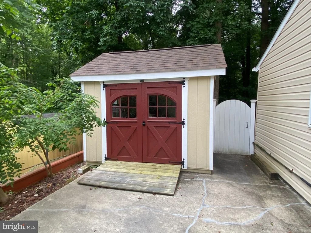 Photo of 8007 ORANGE PLANK ROAD