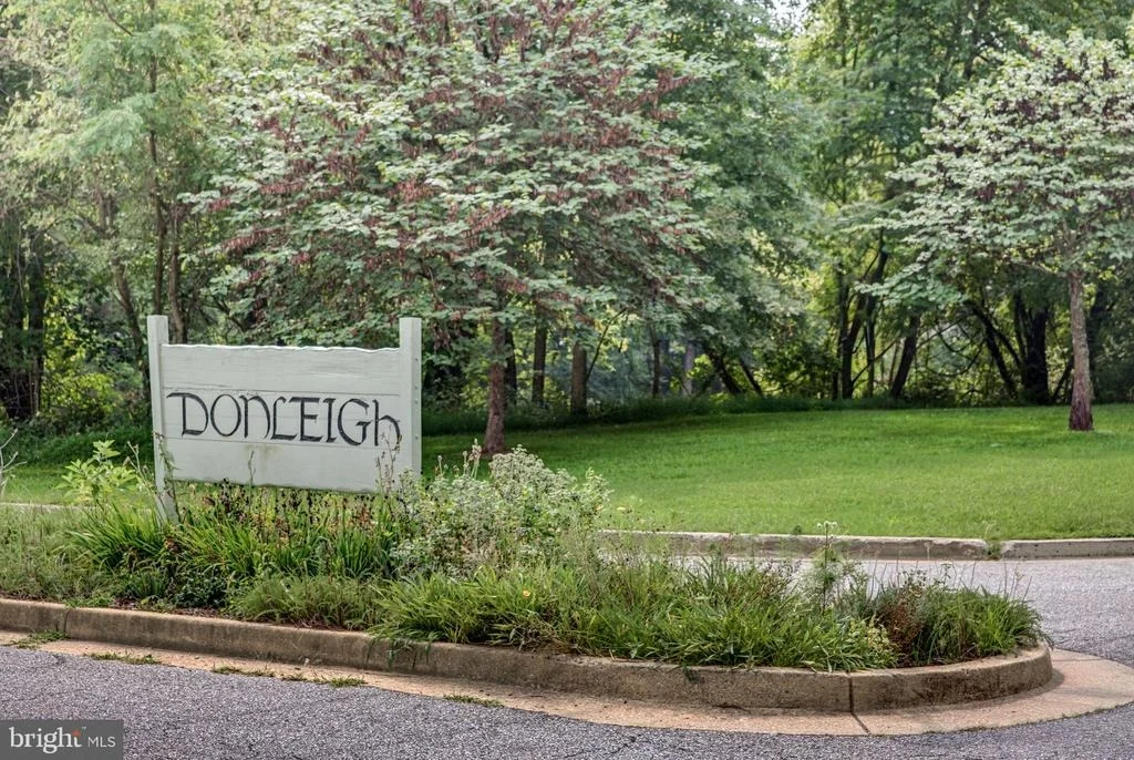 Photo of 10209 DONLEIGH DRIVE