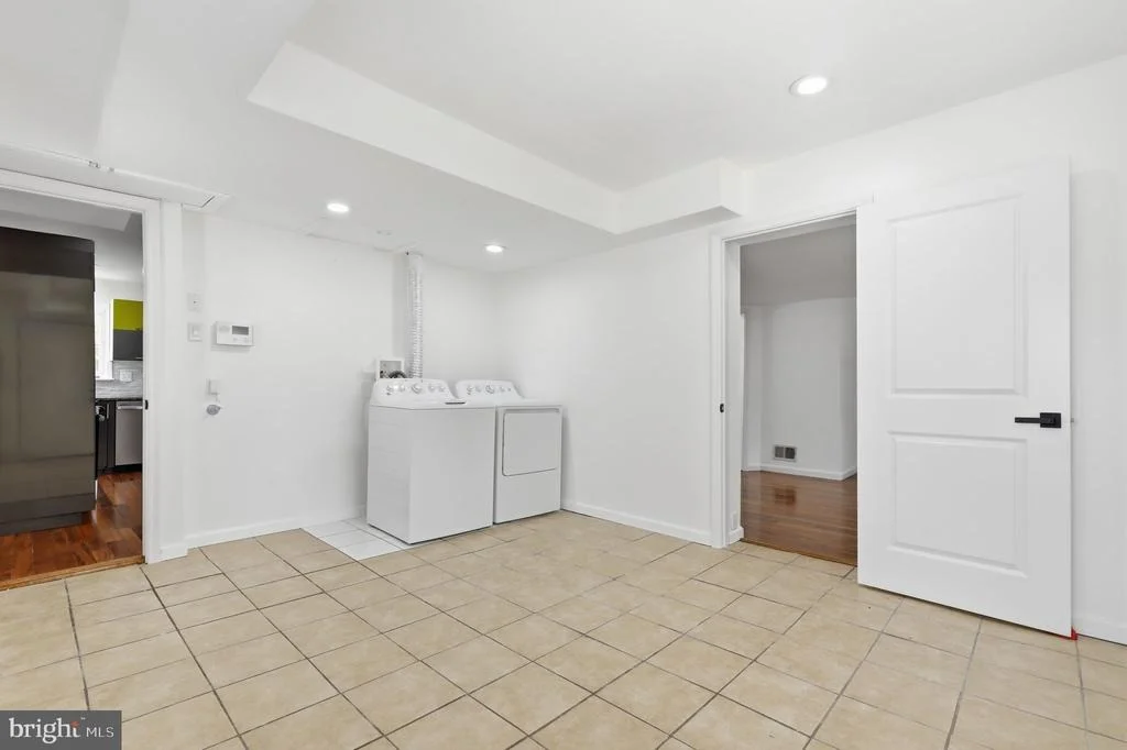 Photo of 1511 CREST ROAD