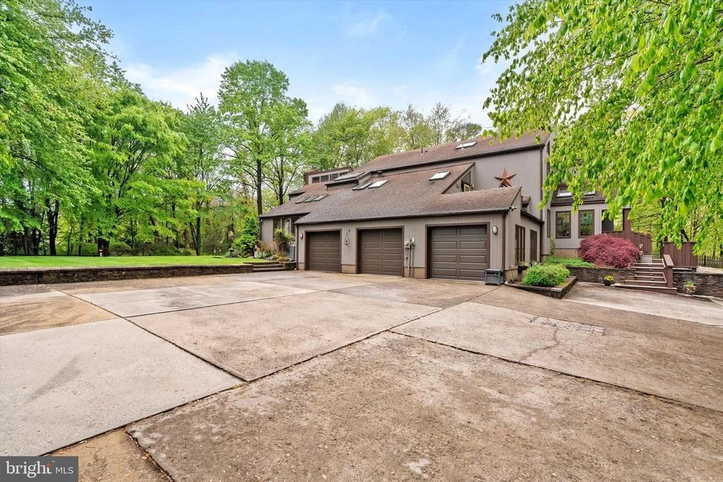 Photo of 621 HANOVER DRIVE
