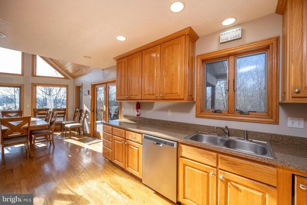 Photo of 723 PINNACLE DRIVE