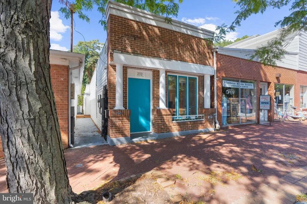 Photo of 232 WEST STREET