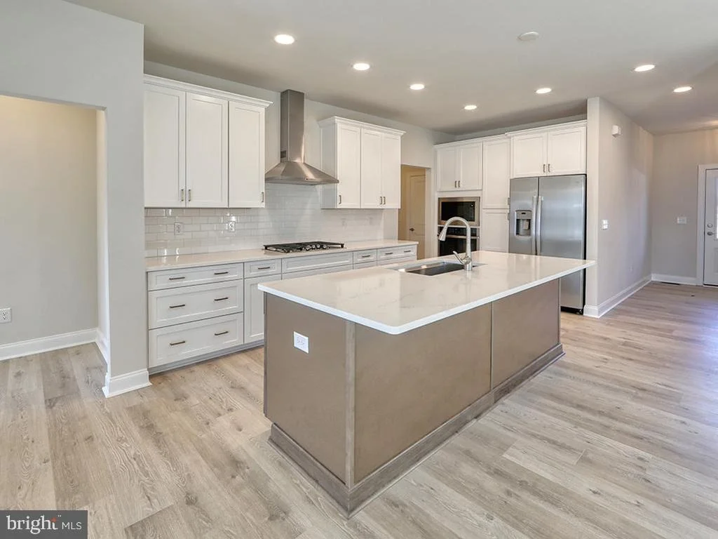 Photo of 33745 CATCHING COVE CT