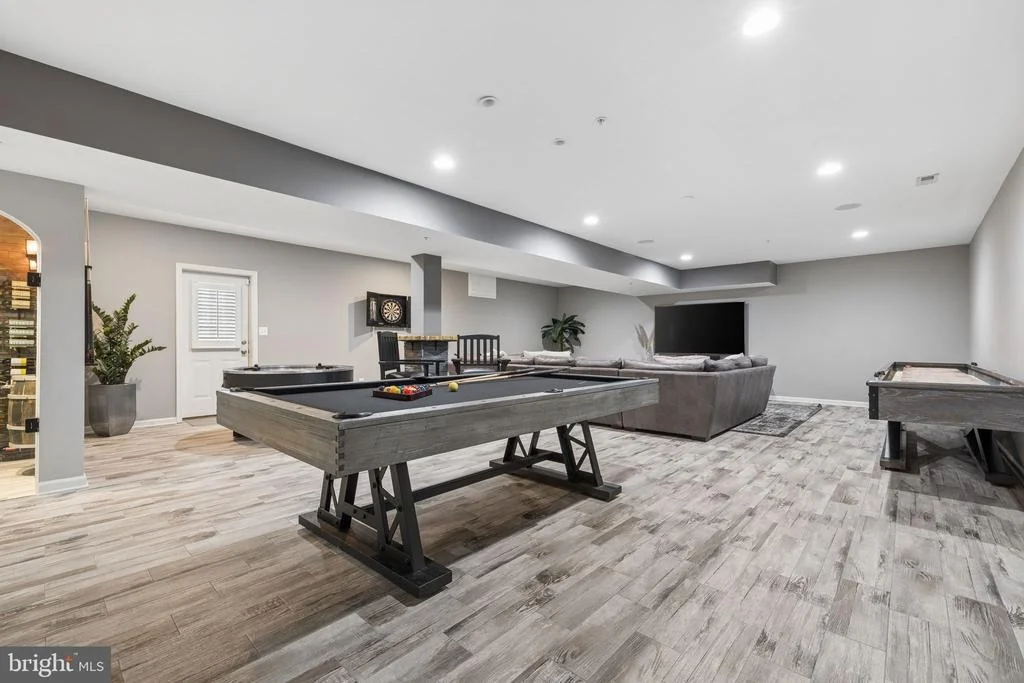 Photo of 8328 PINE KNOTT COURT
