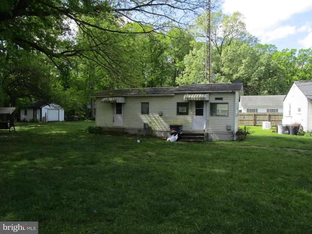 Photo of 2434 WHITE OAK