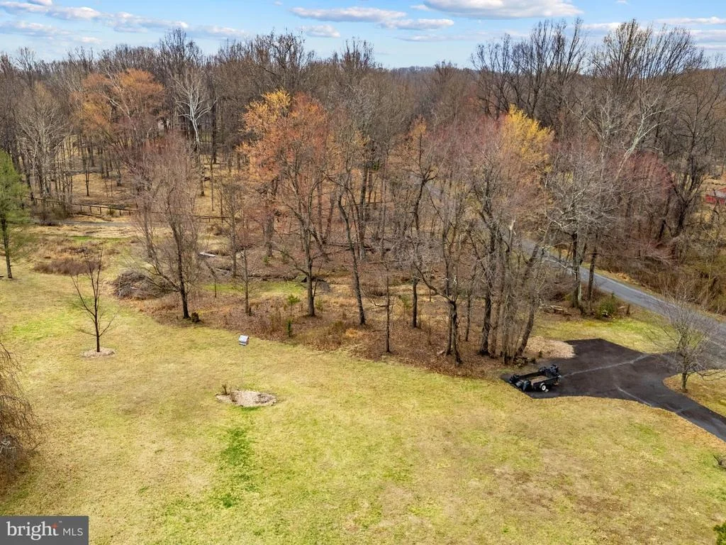 Photo of 3850 COBBLER MOUNTAIN ROAD
