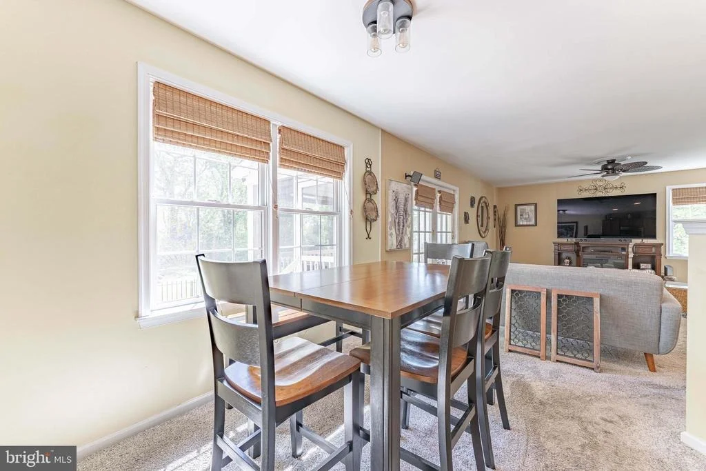 Photo of 209 W FORESTVIEW AVENUE