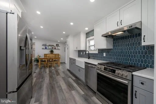 Photo of 401 MAPLEHURST COURT