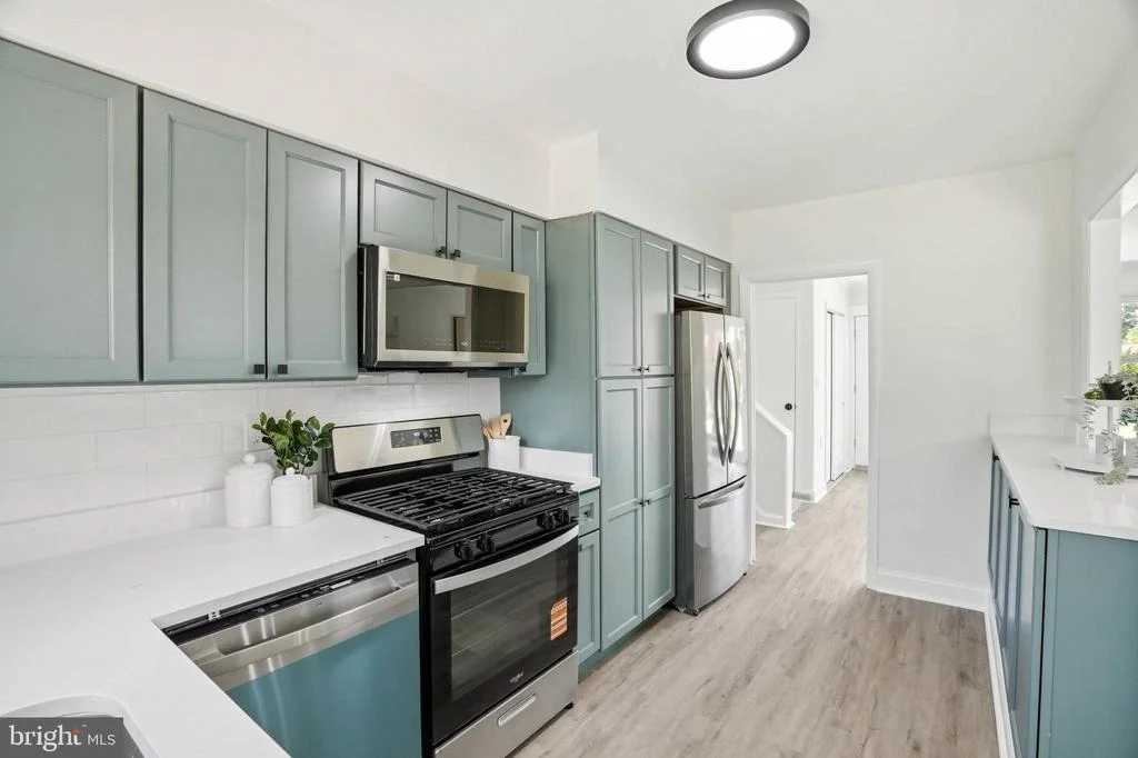Photo of 1004 FLAGTREE LANE