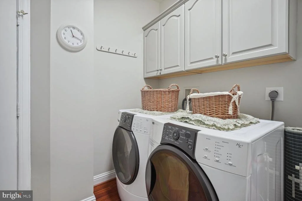 Photo of 10 MAPLECREST COURT