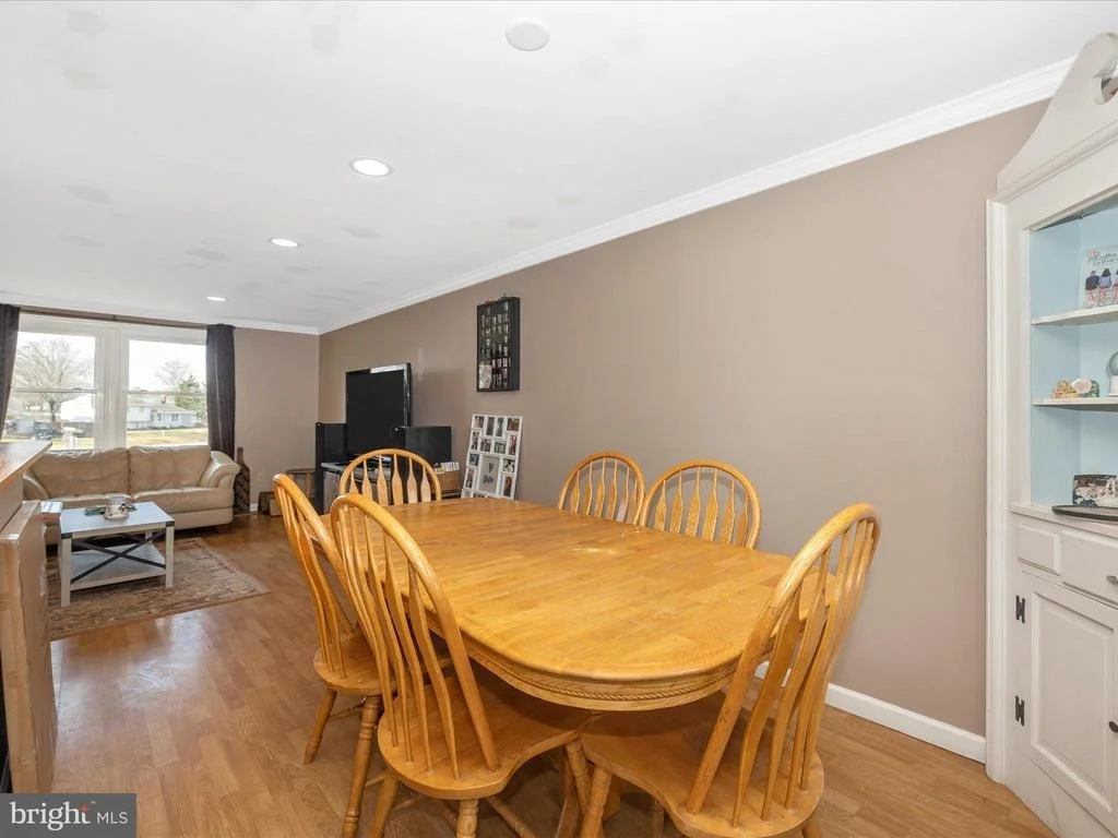 Photo of 19017 WOOTTON AVENUE