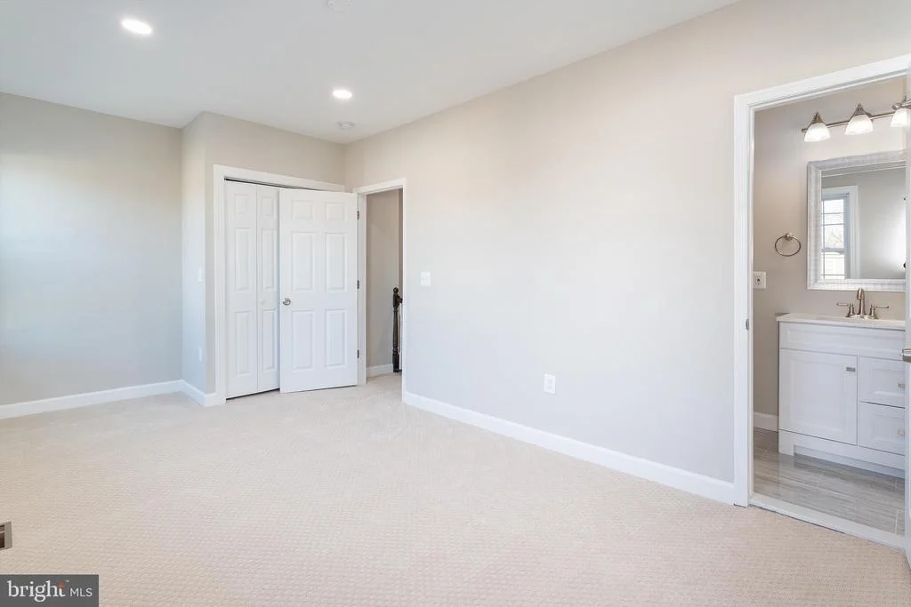Photo of 4615 KANE PLACE NE