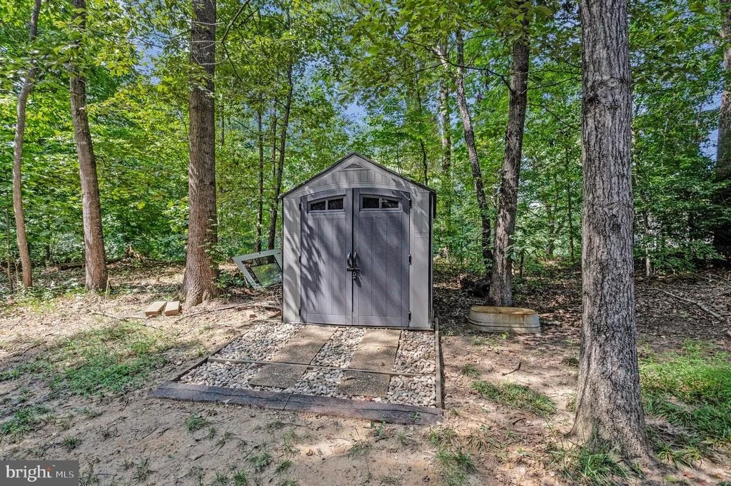 Photo of 8120 TUCKERS TRAIL