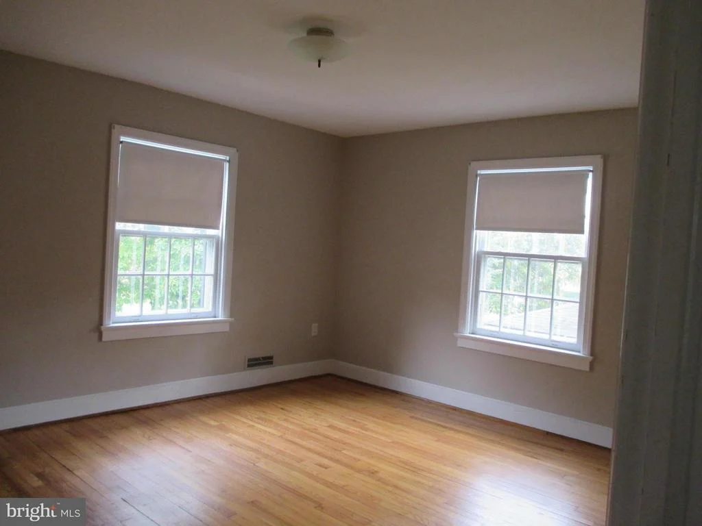 Photo of 424 CARROLL PARKWAY
