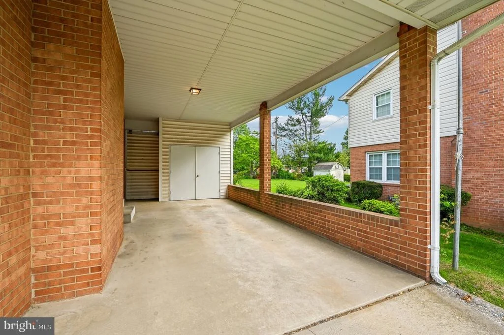 Photo of 707 MIDWAY DRIVE
