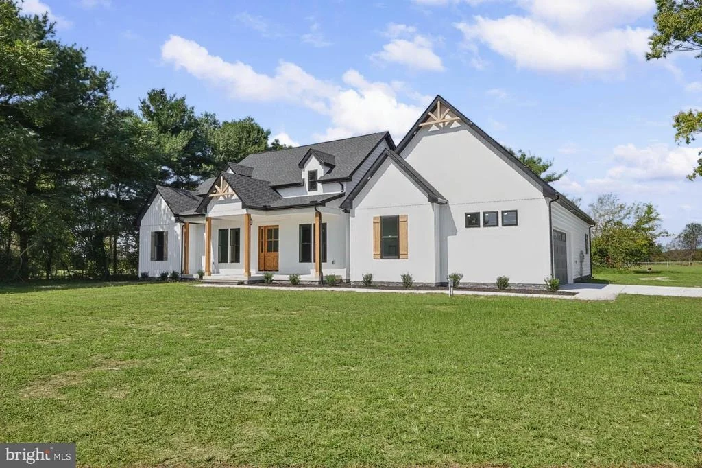 Photo of 14133 PEPPERBOX ROAD