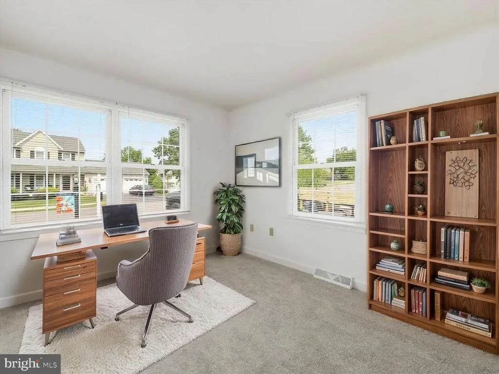 Photo of 123 SHERRIS WAY