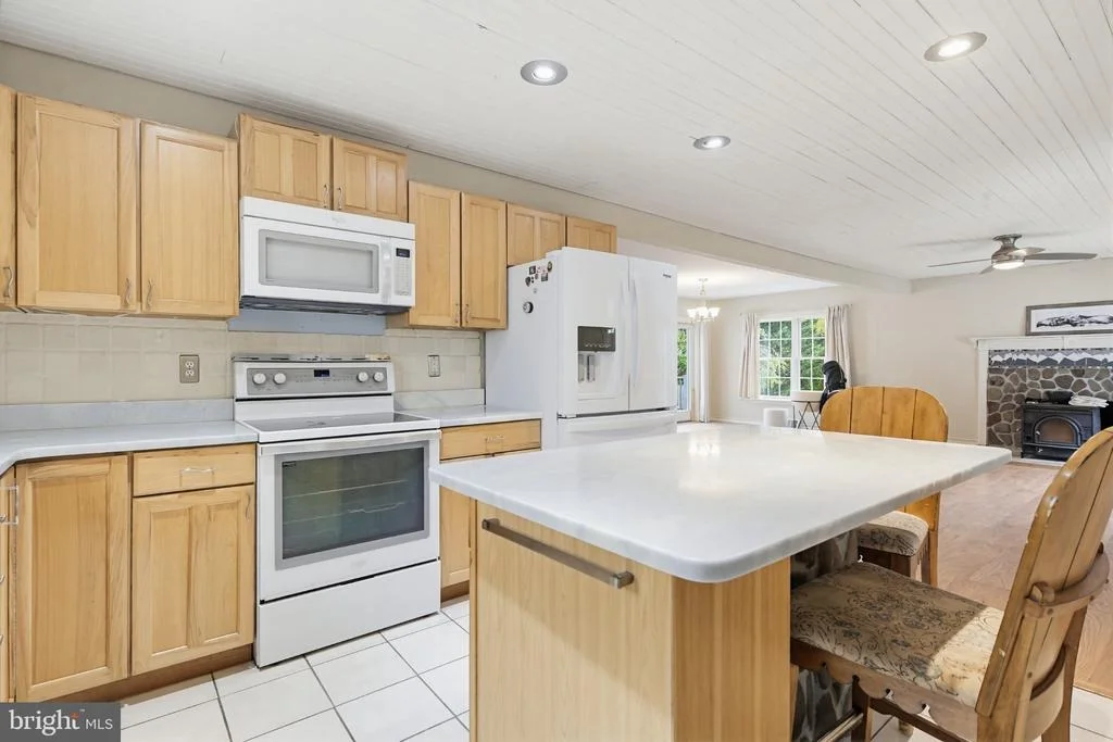 Photo of 1465 RIDGEWAY