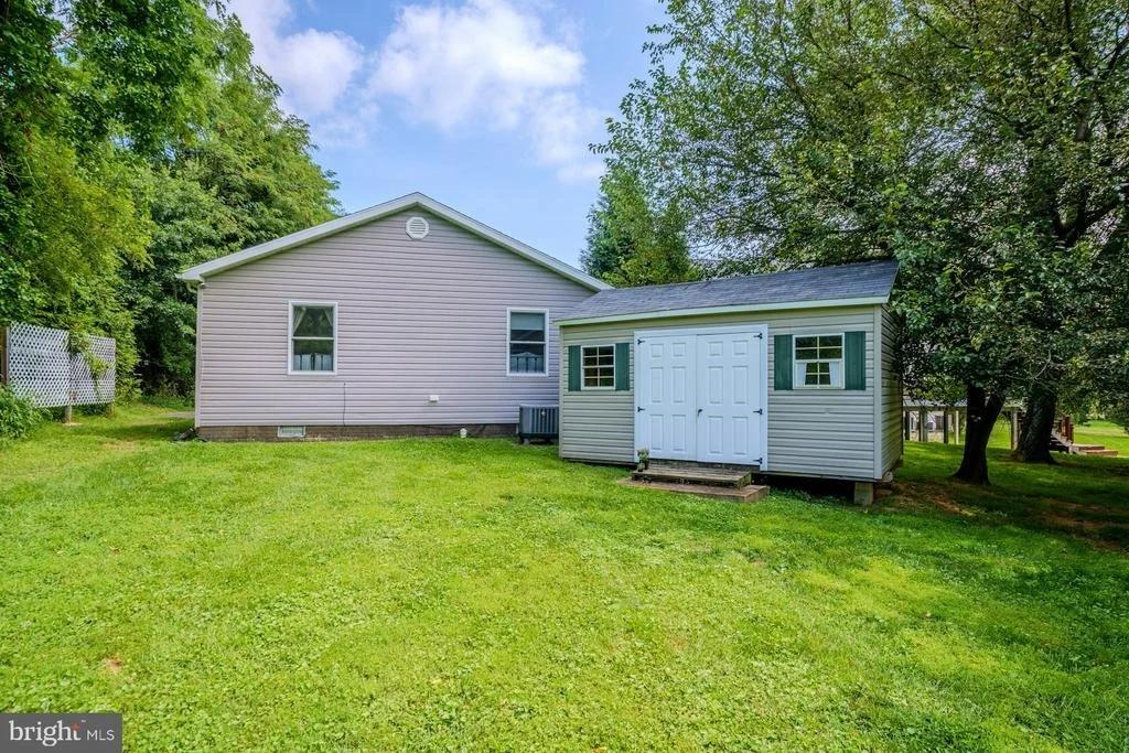 Photo of 17301 ROUNDMONT PLACE