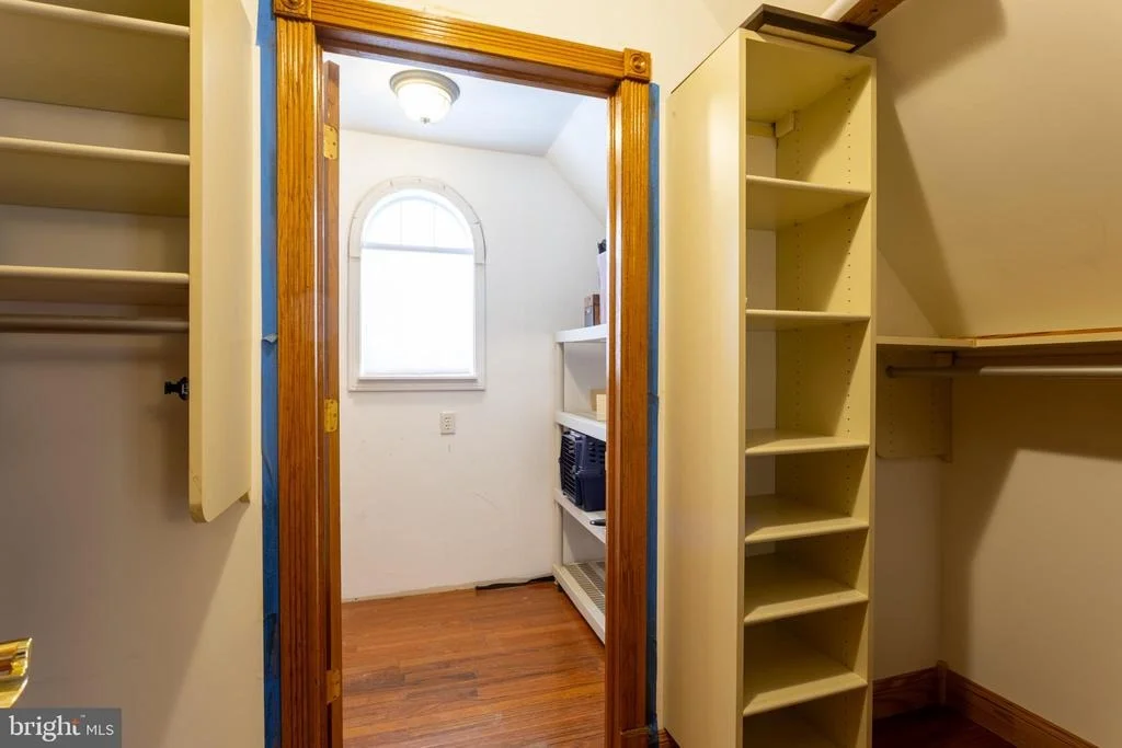 Photo of 415 SHORE DRIVE