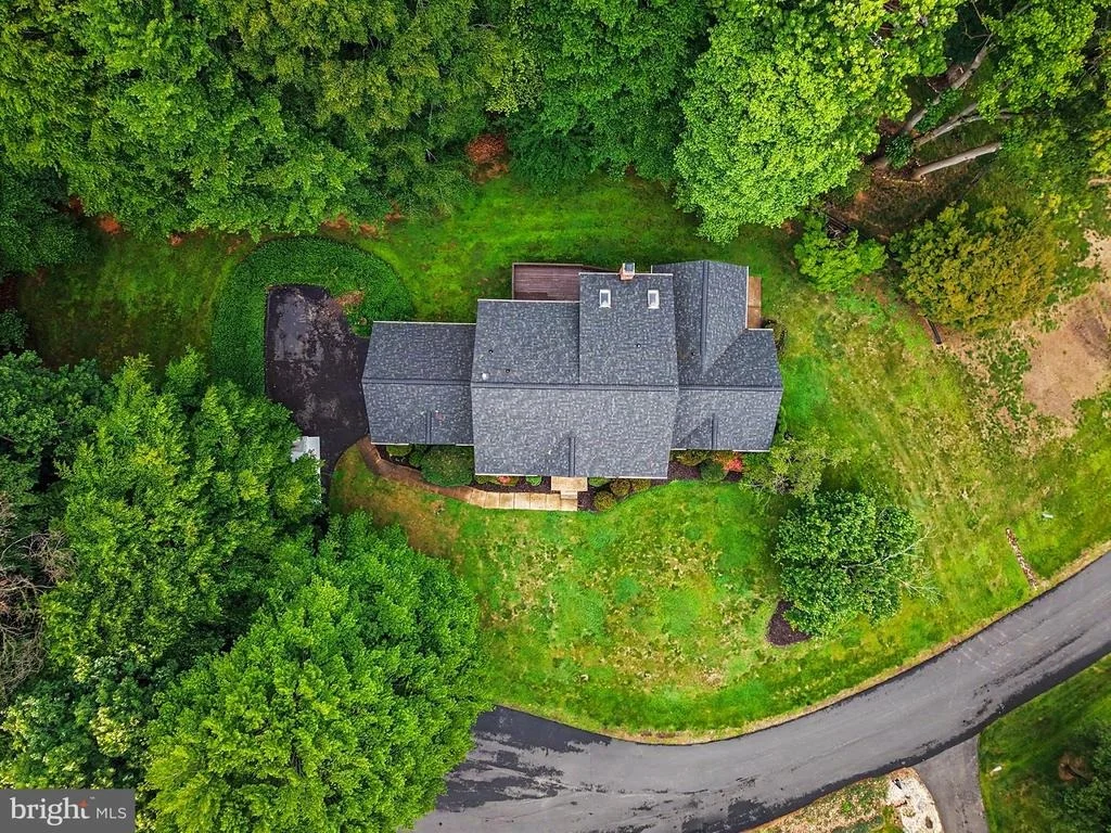 Photo of 7182 BREWSTER LANE