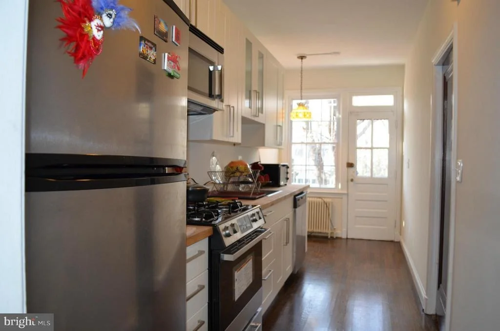 Photo of 5712 3RD PLACE NW