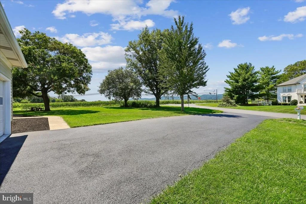 Photo of 8009 STONE RIDGE DRIVE
