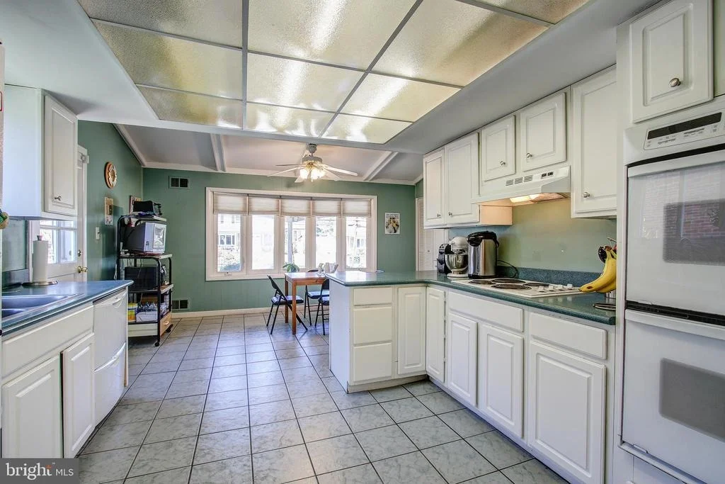 Photo of 906 LAMBERTON DRIVE