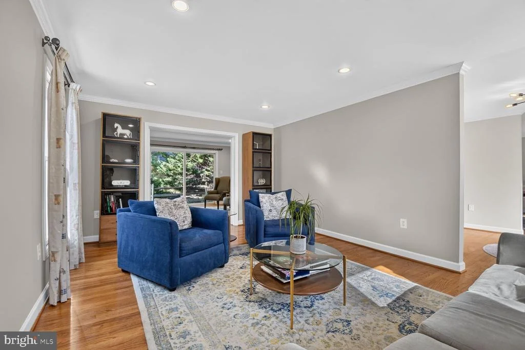 Photo of 9 RICHVIEW COURT