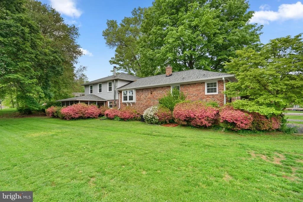 Photo of 17621 PRINCE EDWARD DRIVE
