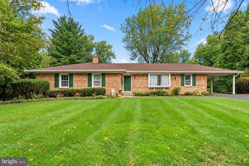 Photo of 17604 PRINCE EDWARD DRIVE