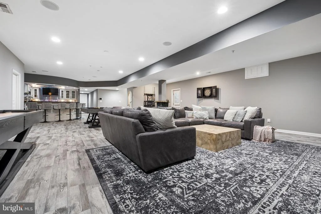 Photo of 8328 PINE KNOTT COURT