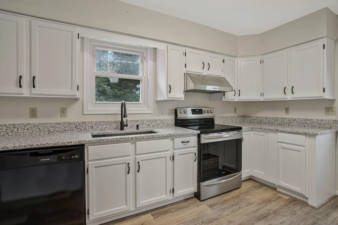 Photo of 8070 NURSERY ROAD
