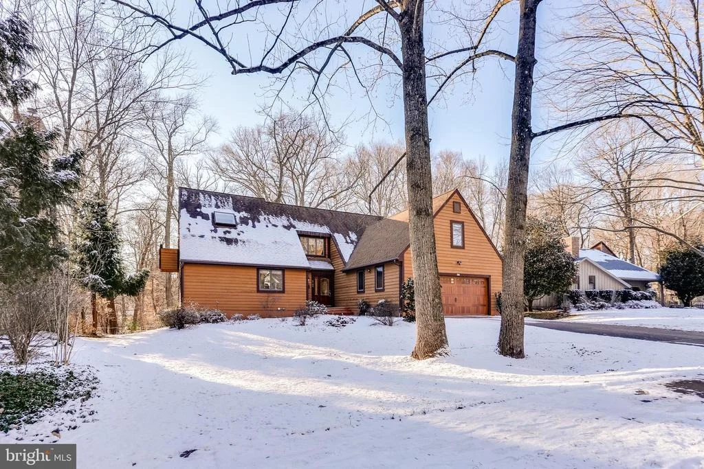 Photo of 6148 LLANFAIR DRIVE